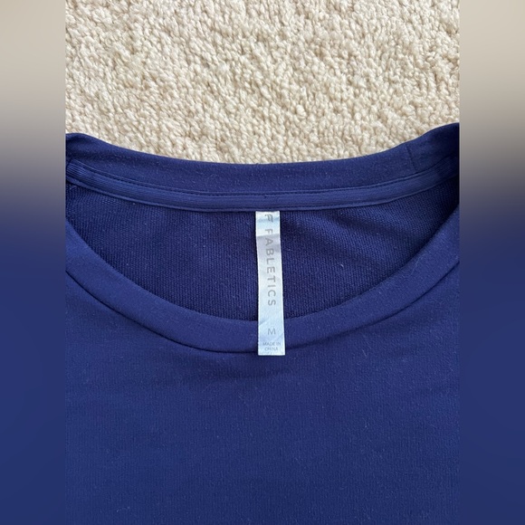 Fabletics M Navy Cropped Crewneck Pullover Athleisure Minimalist Scuba Top *Flaw - Picture 3 of 6